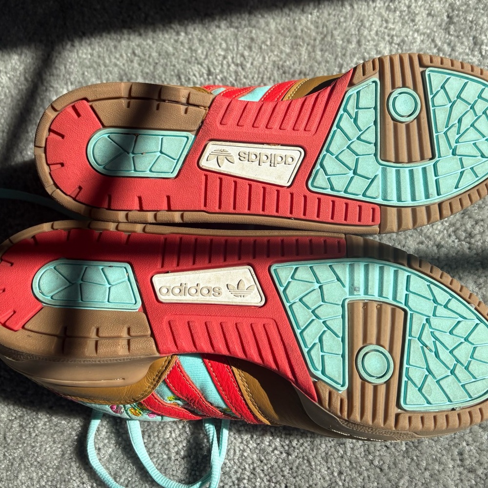 Adidas Rivalry x Unheard of Grandma's Couch Embroidered Floral Sneakers - Picture 3 of 10